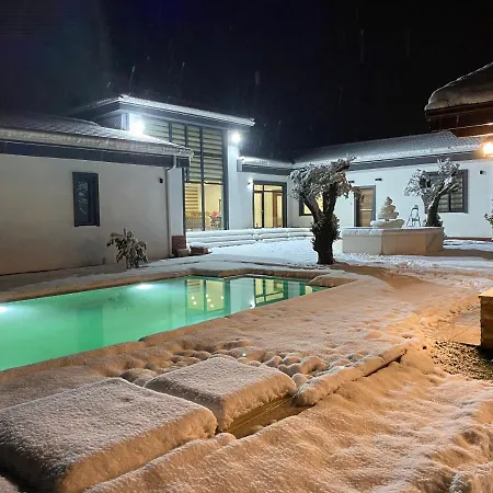 Villa_ala,,, *